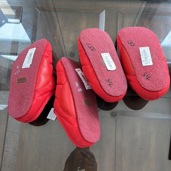 COACH
Rachelle Monogram Quilted Nylon Slippers - Picture 12 of 14